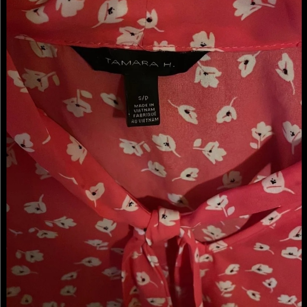 Pink Floral Women's Blouse - Picture 12 of 12